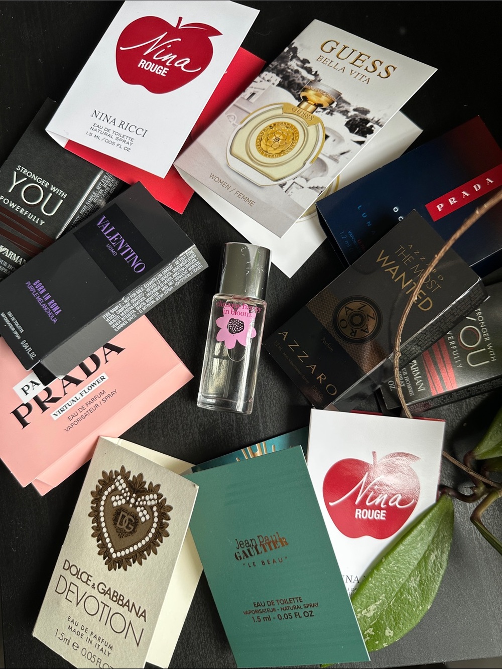 Fragrance Sample Bundle - Sample Sizes & Mini Clinique Happy in Bloom